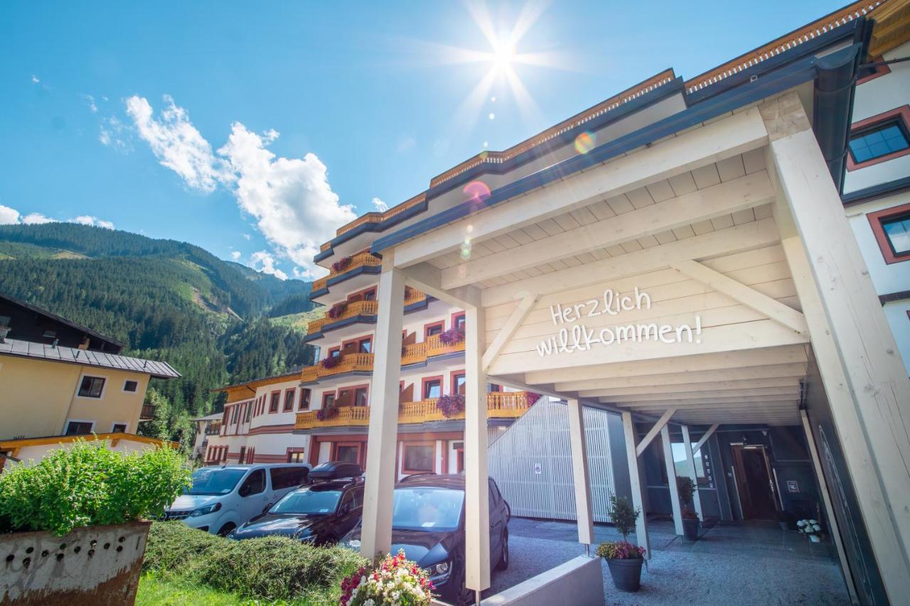 Jufa Alpenhotel Saalbach المظهر الخارجي الصورة
