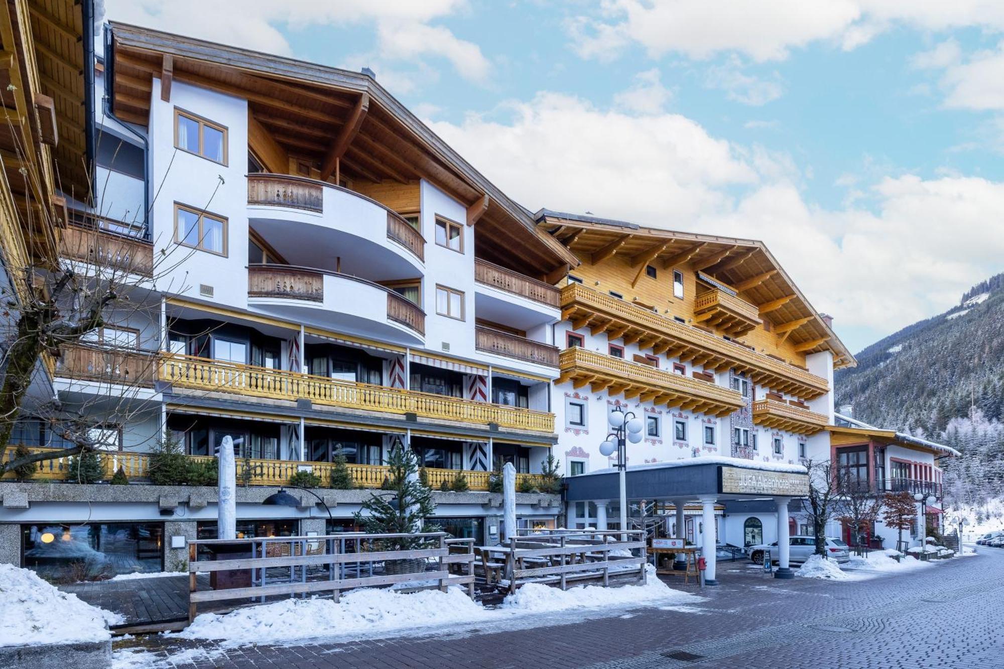 Jufa Alpenhotel Saalbach المظهر الخارجي الصورة
